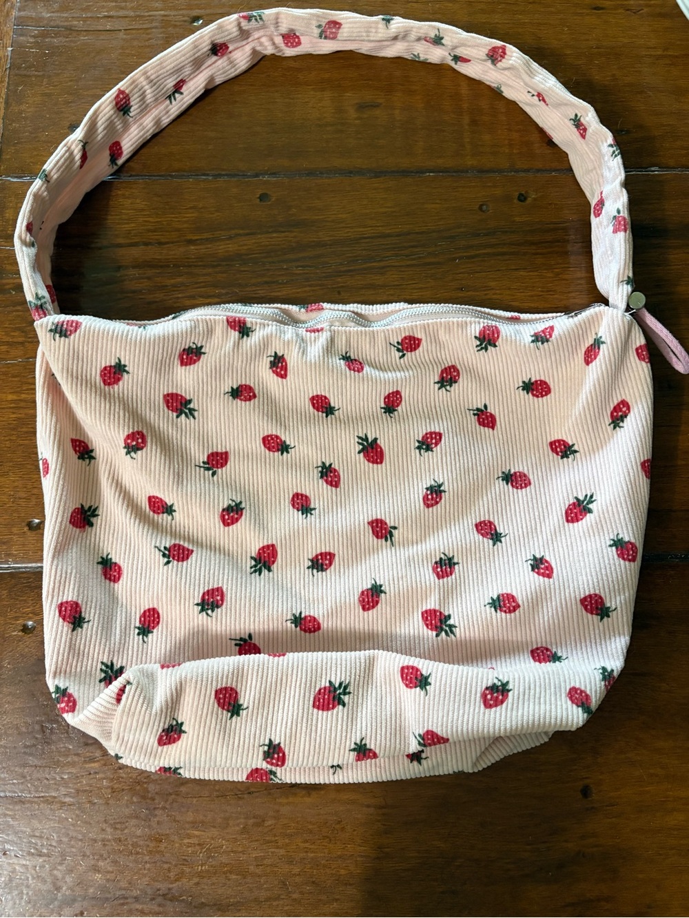 Pink Strawberry Print Women's Shoulder Bag
